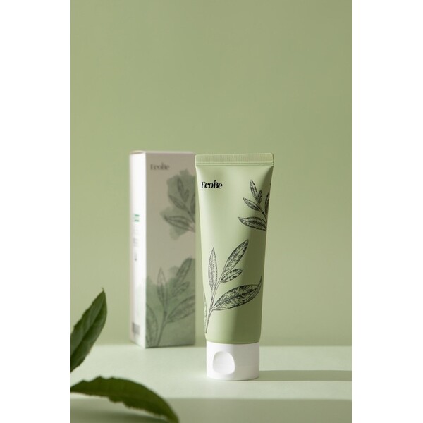 EcoBe Spuma Coreeana de Curatare cu Ceai Verde din Jeju - Purificare si Revigorare pentru Piele Proaspata si Luminoasa, 100ml